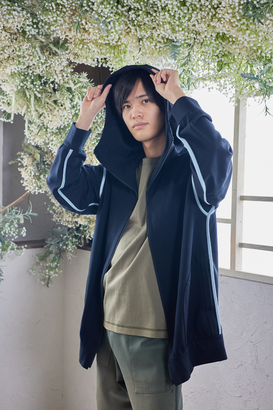 【カームダウンパーカー】【秋冬向け(厚手)】アウトシーム/黒・白・カーキ・サックス